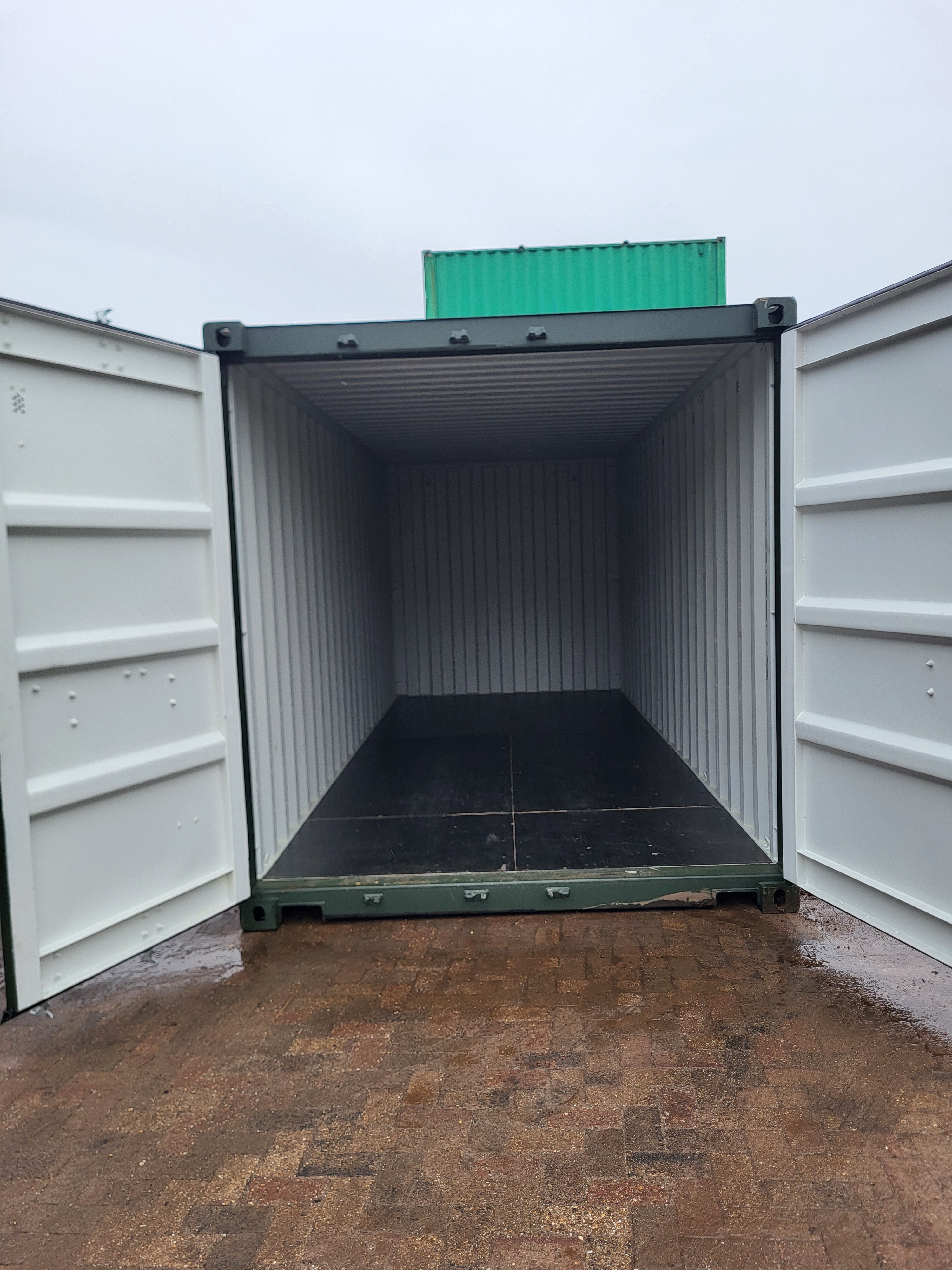 Container thumbnail 4