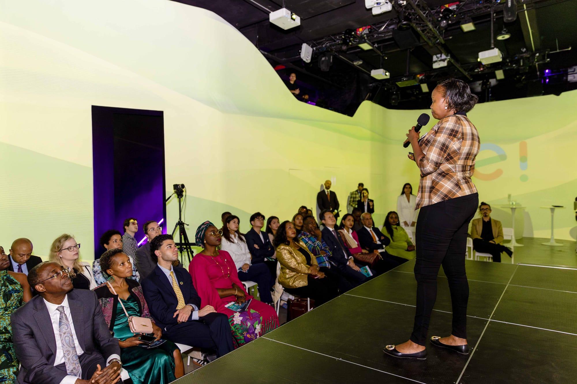 shift-midtown-immersive-conference-boardroom-projection-mapping_web