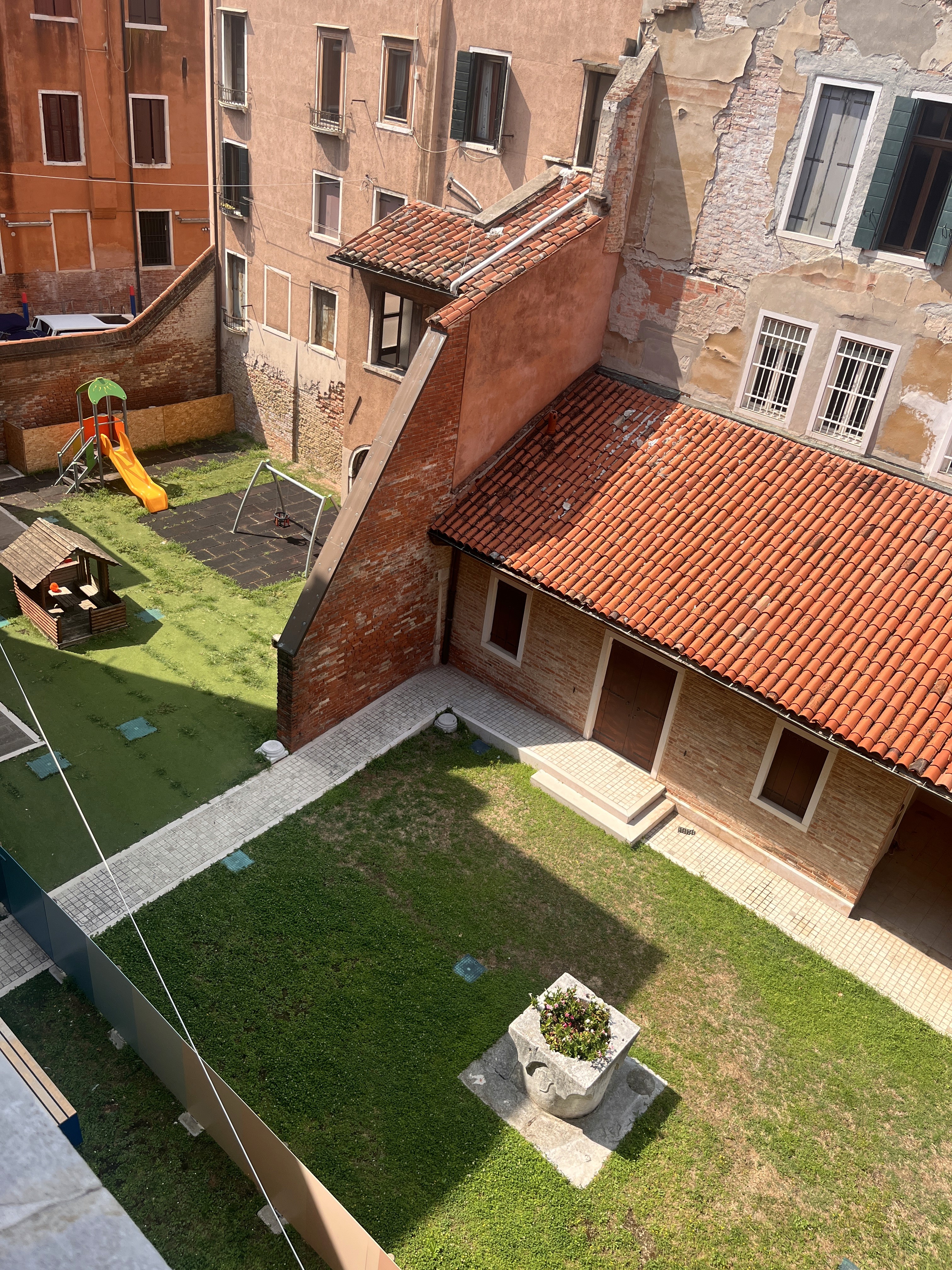 Photos from Orry Shenjobi's residency at Etnia House of Arts, Venice. Images courtesy of the artist.