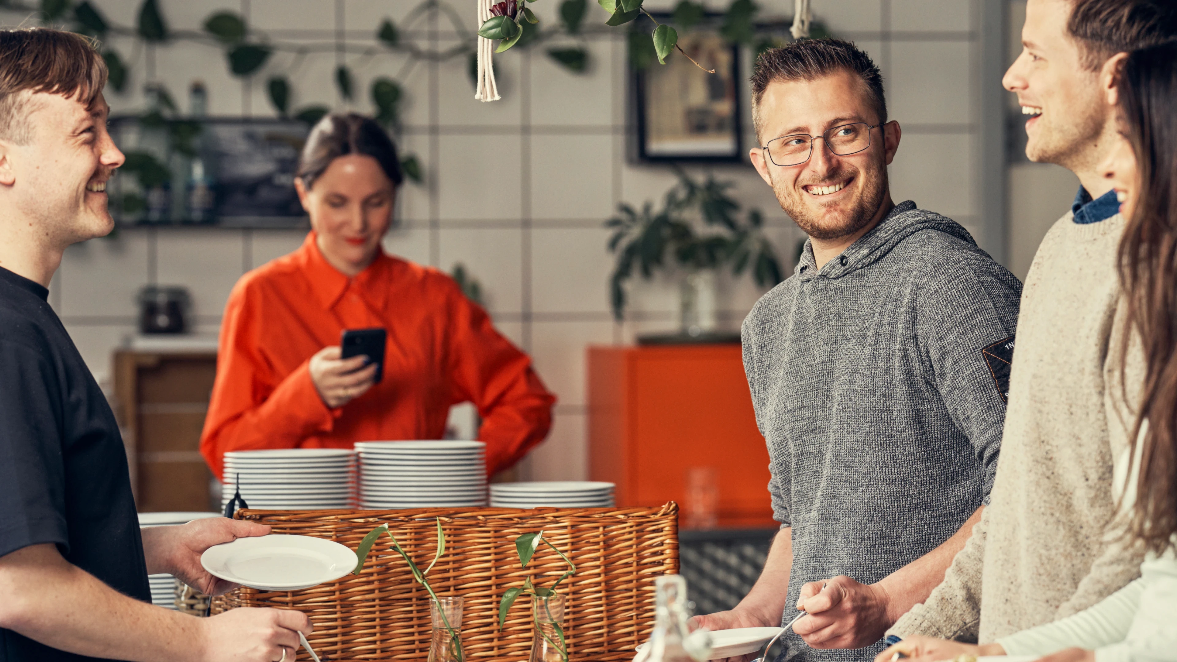 Woman placing a mobile order in the digital canteen