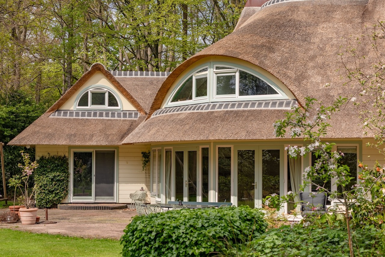 Overzichtsfoto van project Boeschoten Hilversum - Rietdekkersbedrijf van Dijk Putten