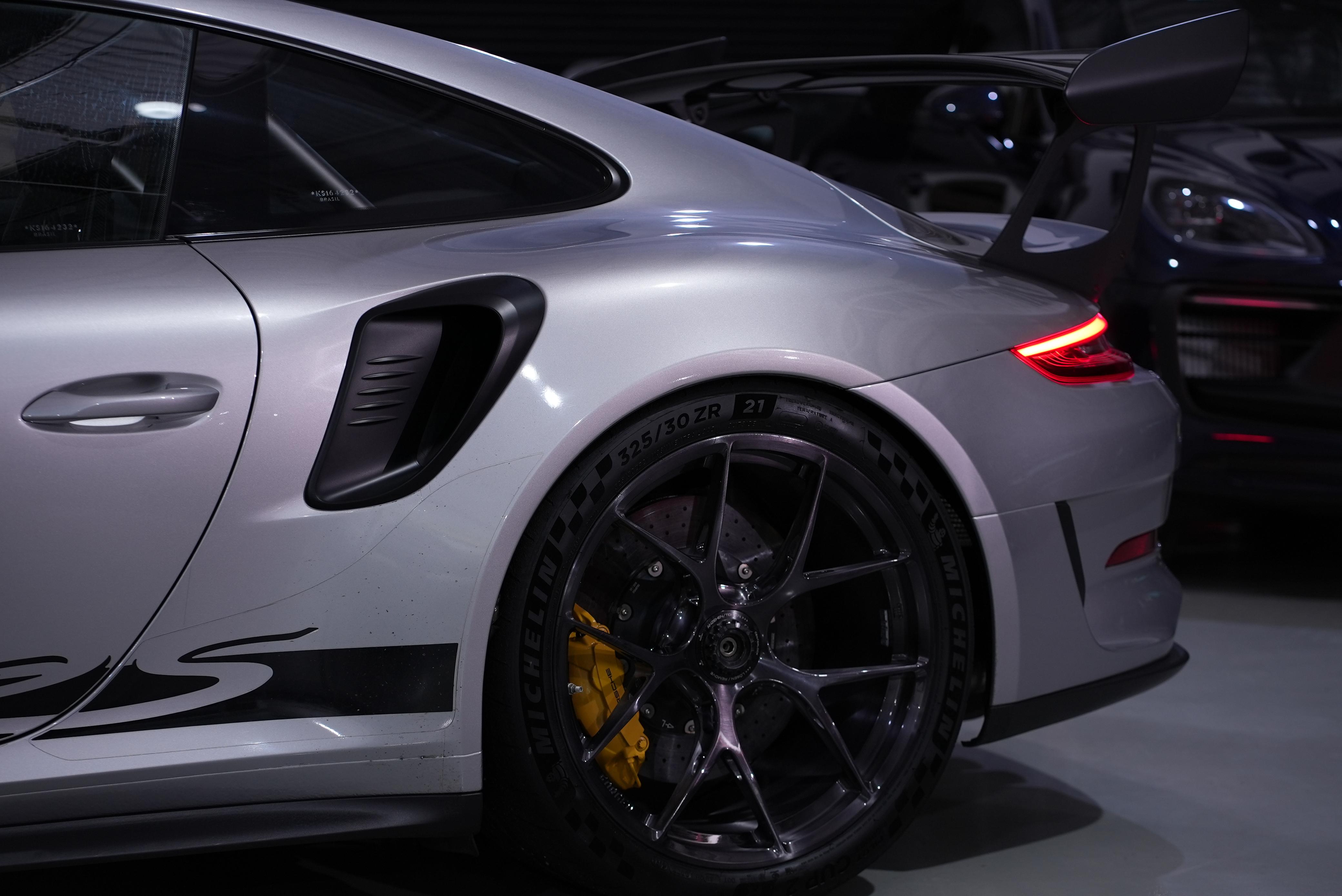 Porsche Car - Arte Carros Oficina Premium