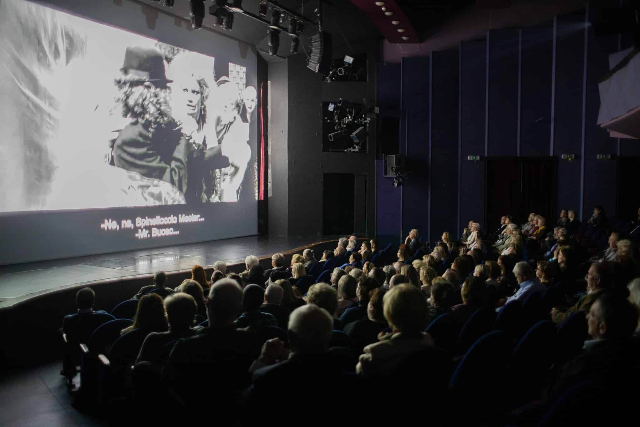 Élőfilm vetítés az Egri Kamaraopera Fesztiválon Stuttgartból (DZSANNI).