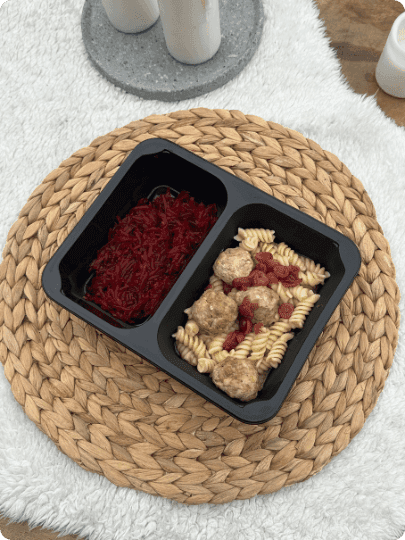 Dieta pudełkowa prosto z Bydgoszczy dostarcza smaczną i zbilansowaną dietę pudełkową w przystępnych cenach. Jeśli szukasz zdrowego i taniego cateringu dietetycznego, nasza dieta pudełkowa Bydgoszcz to idealne rozwiązanie. Catering dietetyczny z Bydgoszczy zapewnia świeże, wysokiej jakości posiłki, które łączą smak i wartość odżywczą w wyjątkowo atrakcyjnej cenie. Postaw na dietę pudełkową Bydgoszcz, aby cieszyć się wygodą i najlepszym stosunkiem jakości do ceny na rynku. Catering dietetyczny w Bydgoszczy to doskonały wybór dla każdego, kto chce zdrowo jeść bez konieczności samodzielnego gotowania, wybierając tanie i sprawdzone rozwiązania.