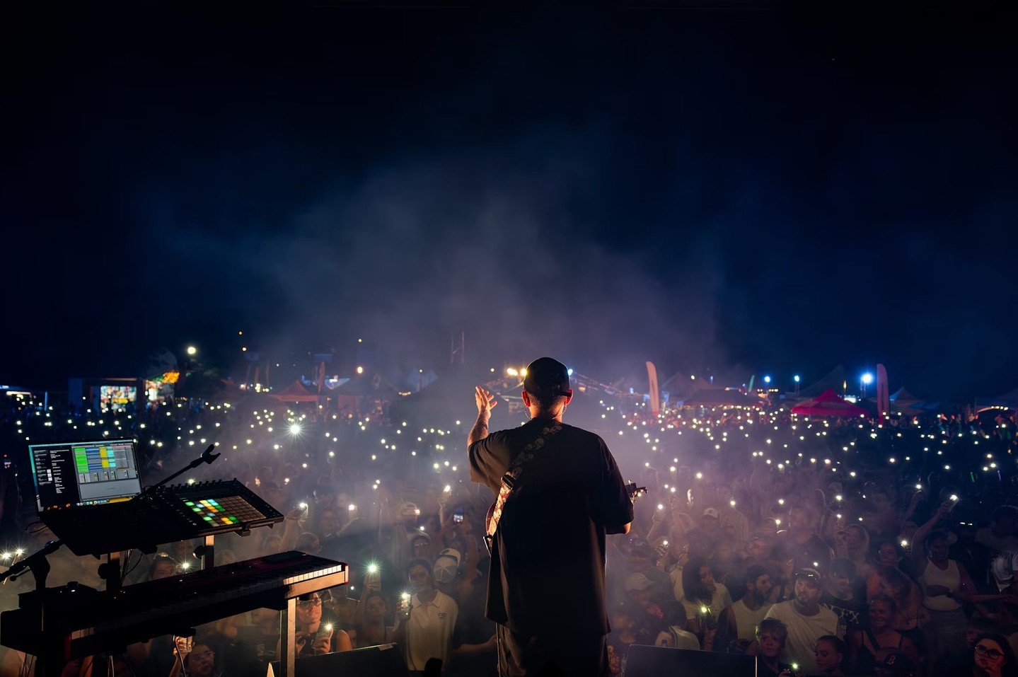 Man wearing VR glasses