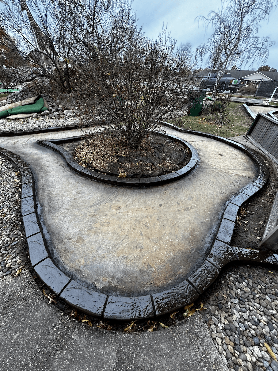 Illinois Central Curbing Concrete Landscape Edging