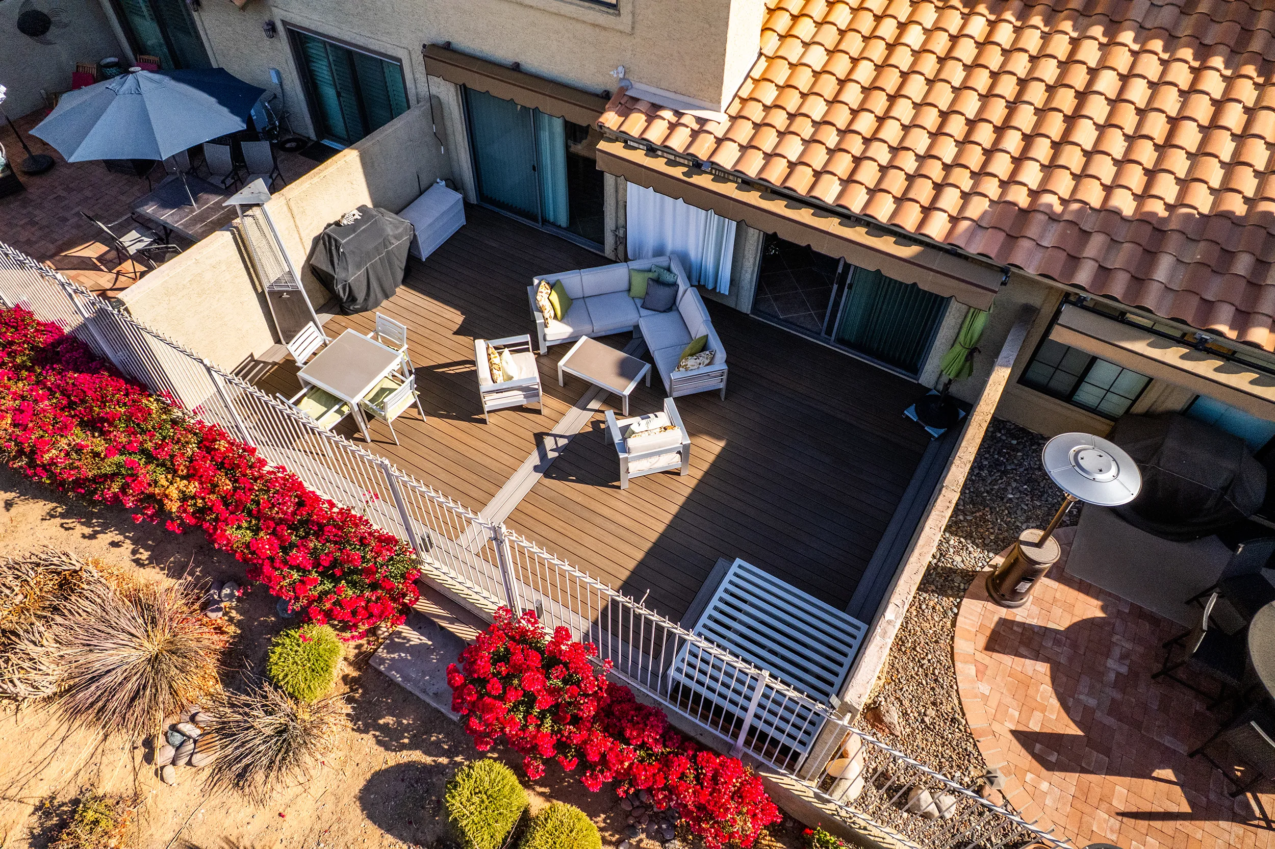 HBC Desks – An Outdoor Deck Escape with Trex Enhance decking