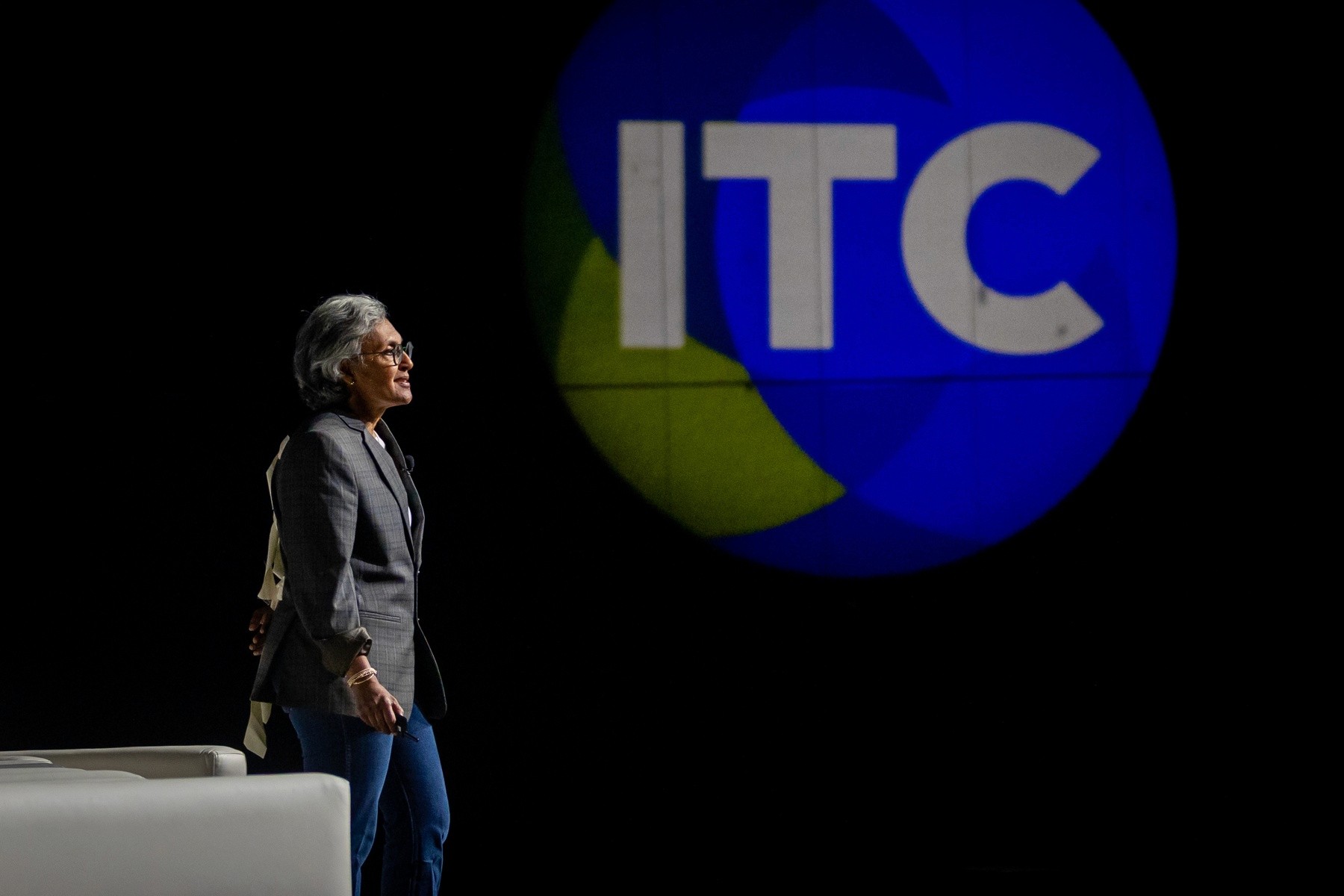 Grace Hanson, Founder and CEO of Elysian, delivers her winning pitch at the 2025 State Farm Startup Pitch Competition during ITC Vegas, introducing Elysian’s AI-native claims platform to industry leaders.