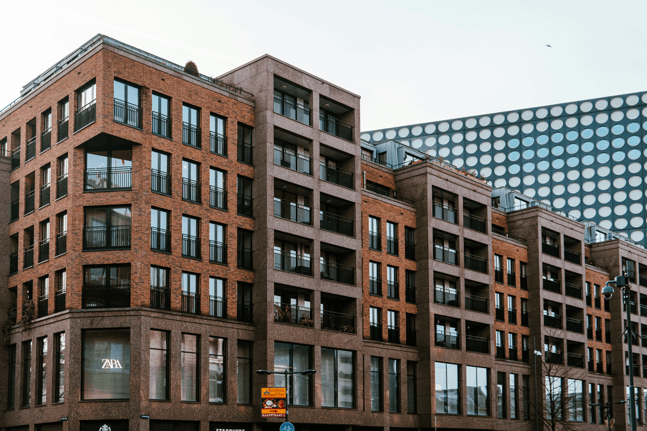 Kozijnrenovatie bij appartementencomplex voor VvE