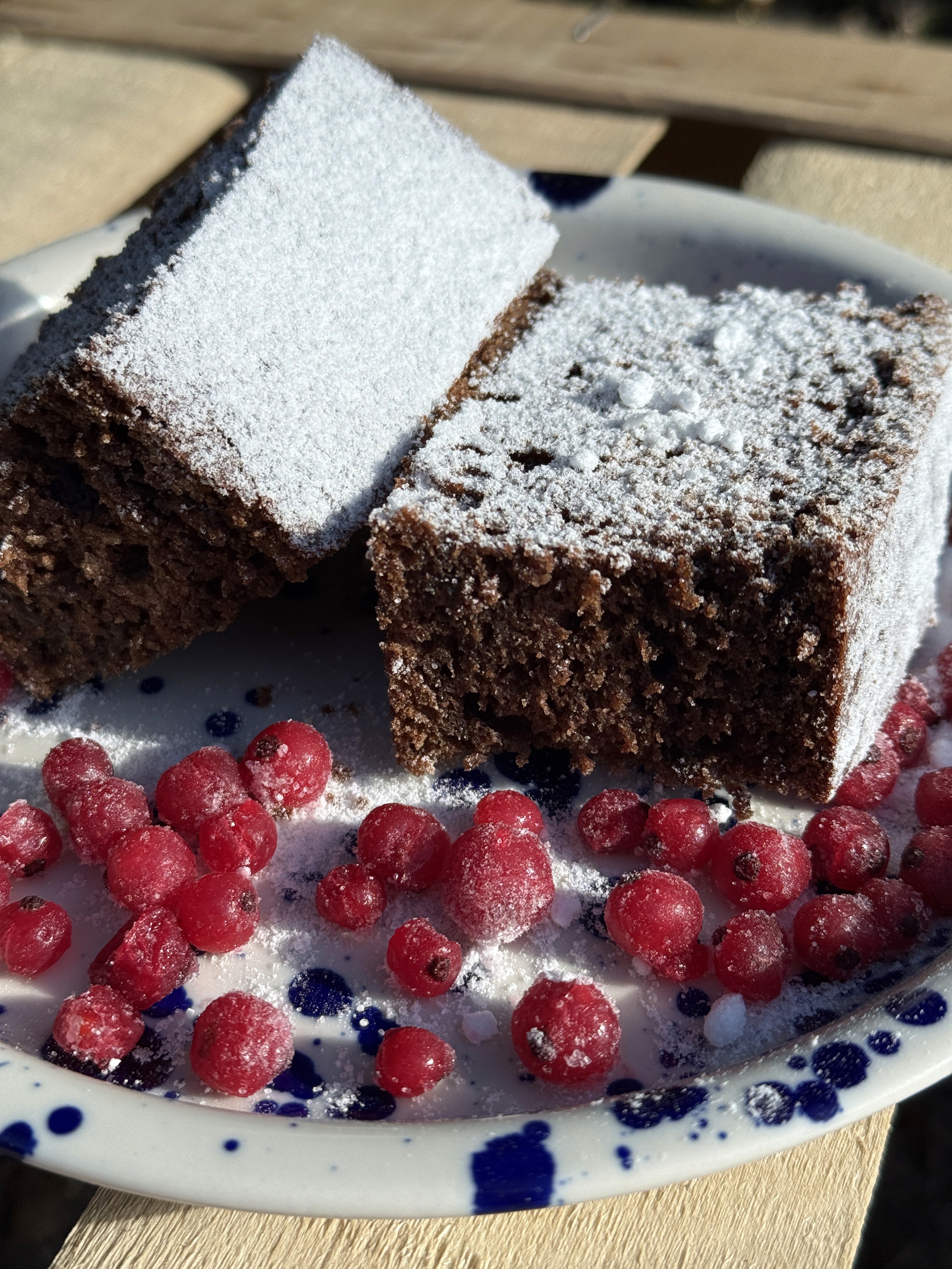 Dieta pudełkowa prosto z Bydgoszczy dostarcza smaczną i zbilansowaną dietę pudełkową w przystępnych cenach. Jeśli szukasz zdrowego i taniego cateringu dietetycznego, nasza dieta pudełkowa Bydgoszcz to idealne rozwiązanie. Catering dietetyczny z Bydgoszczy zapewnia świeże, wysokiej jakości posiłki, które łączą smak i wartość odżywczą w wyjątkowo atrakcyjnej cenie. Postaw na dietę pudełkową Bydgoszcz, aby cieszyć się wygodą i najlepszym stosunkiem jakości do ceny na rynku. Catering dietetyczny w Bydgoszczy to doskonały wybór dla każdego, kto chce zdrowo jeść bez konieczności samodzielnego gotowania, wybierając tanie i sprawdzone rozwiązania.