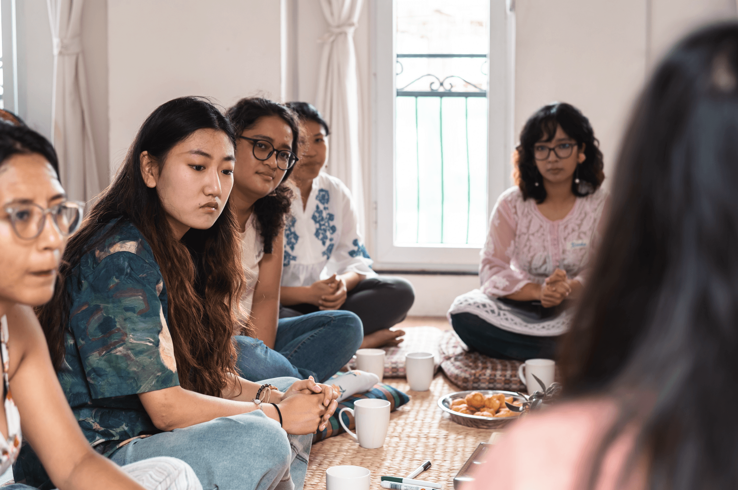 Modern washroom with light mirror 