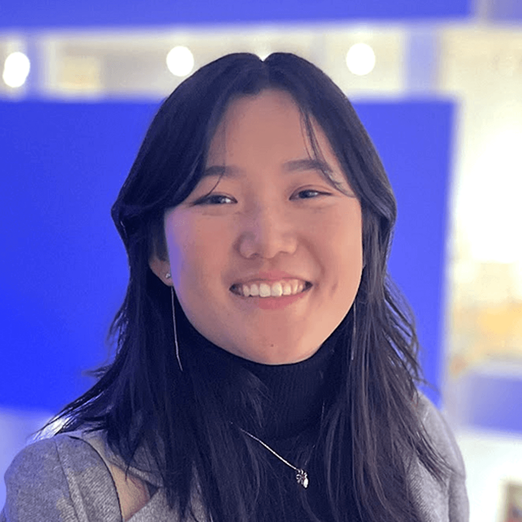 Lulu Gao headshot