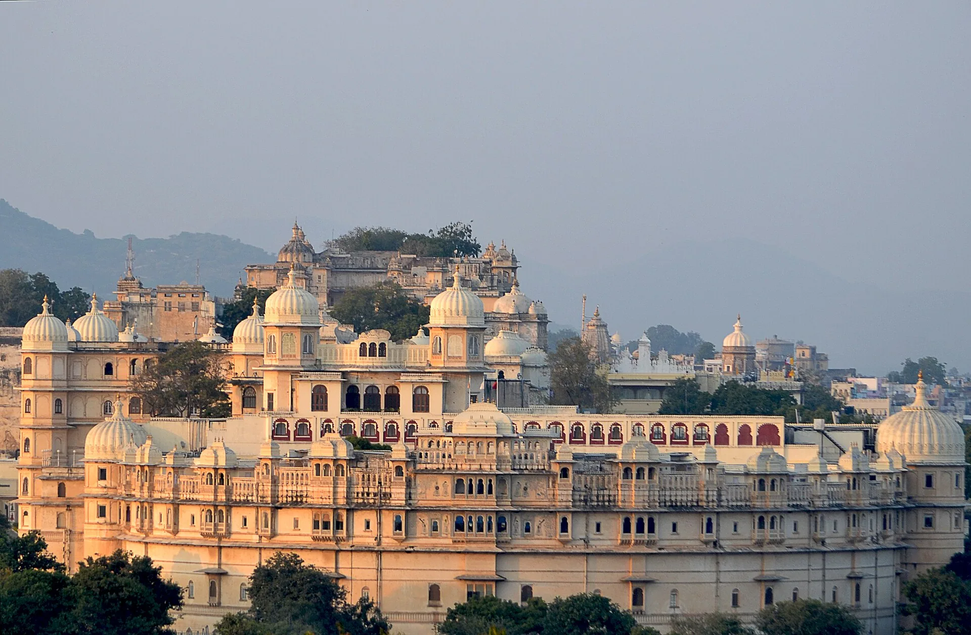 Taj Fateh Prakash Palace