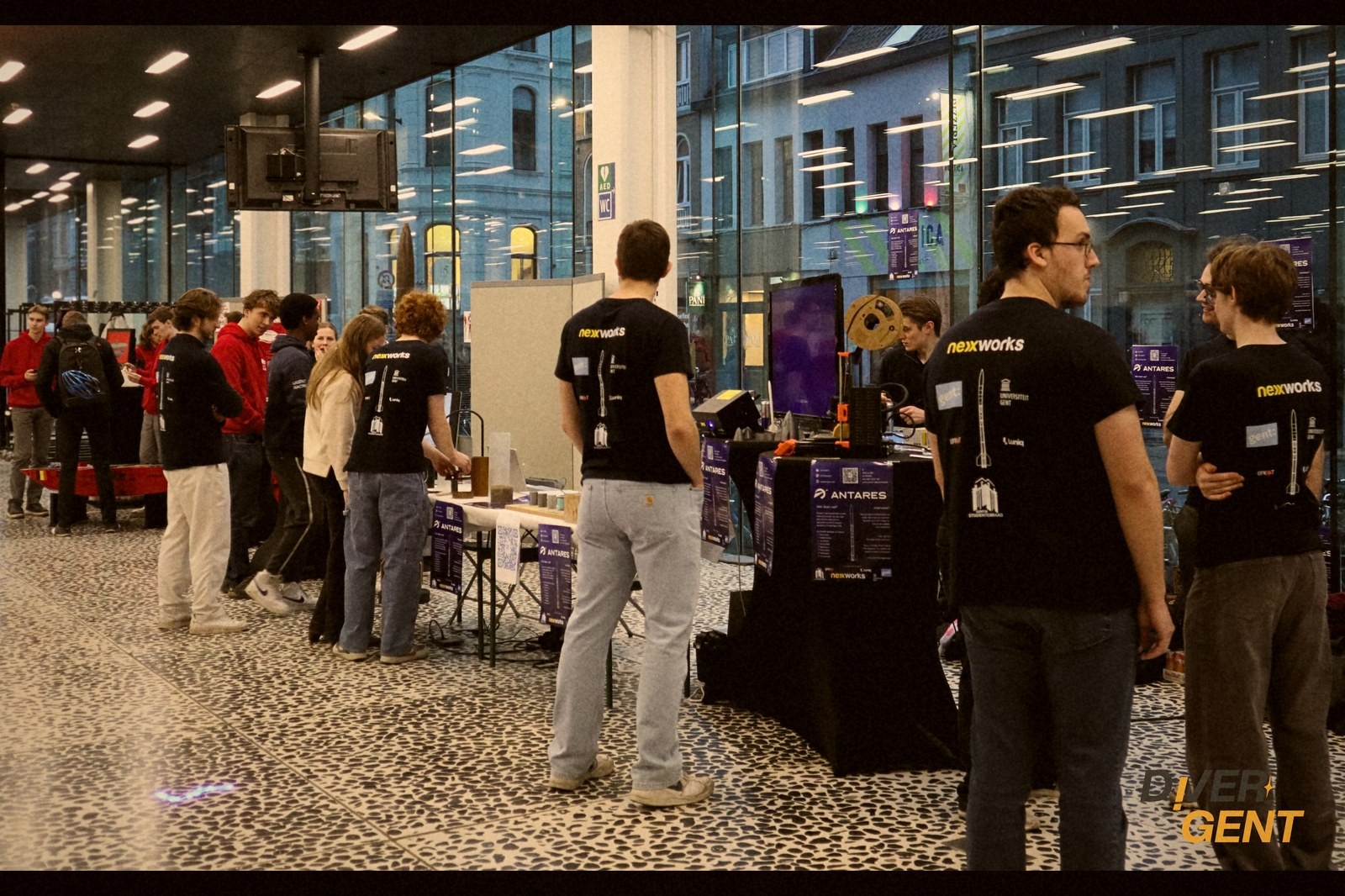 STUDENT TEAM FAIR — photo 15