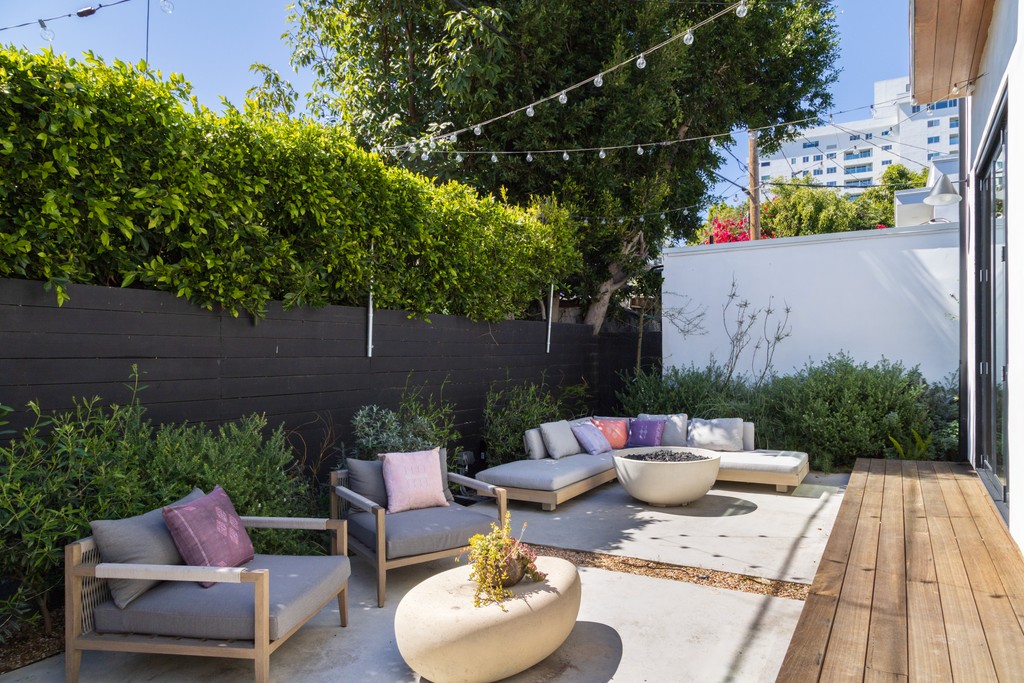 Image of modern living room