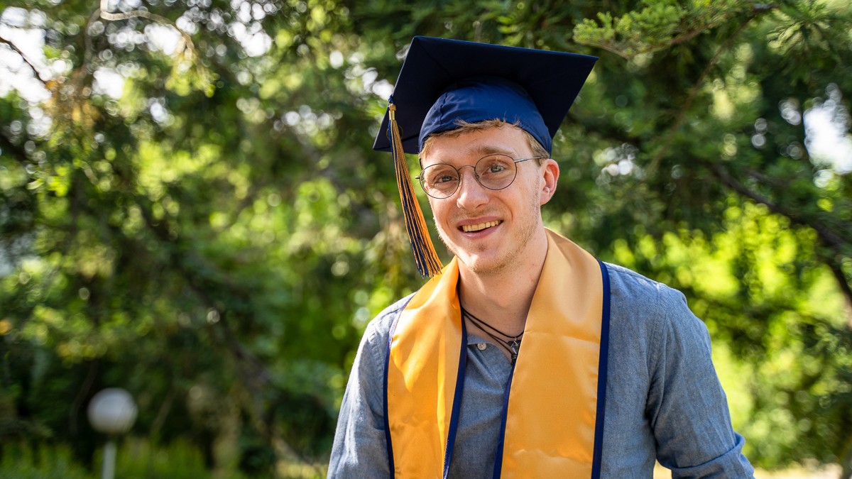20240602-lasalle_gradpics-38