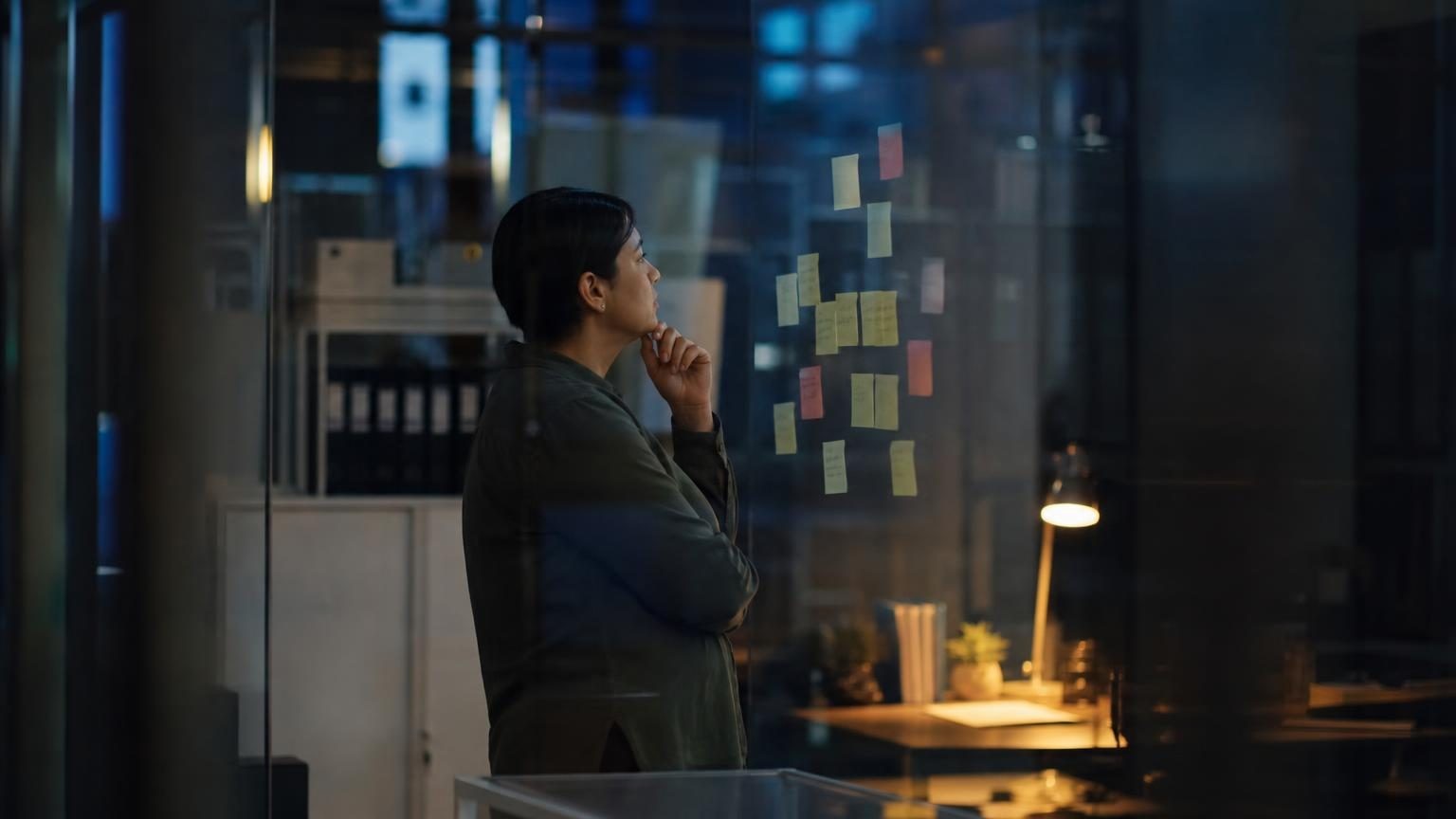 Illustration of AI assisting in project management with charts and reminders on screen