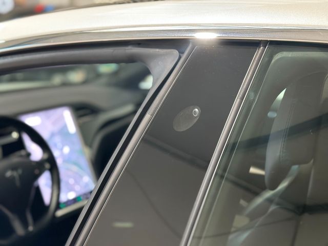 TESLA Model S 2018 WHITE Gebrauchtwagen - Galeriebild 8