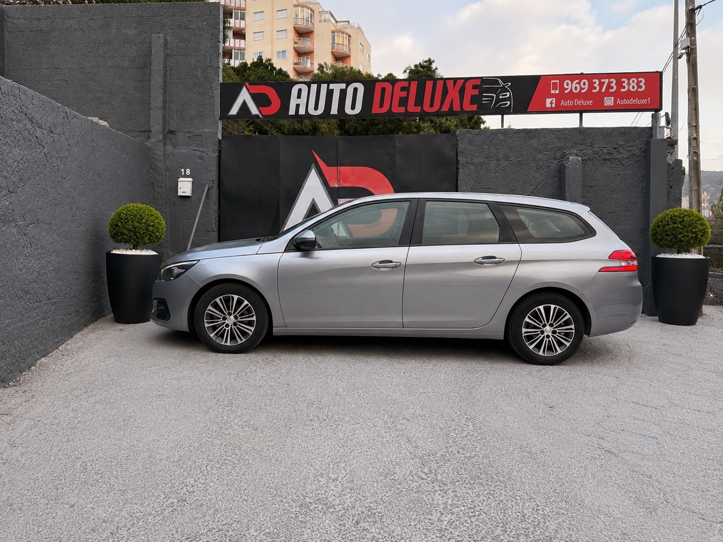 Peugeot 308 SW 1.2 PureTech — fotografia 2