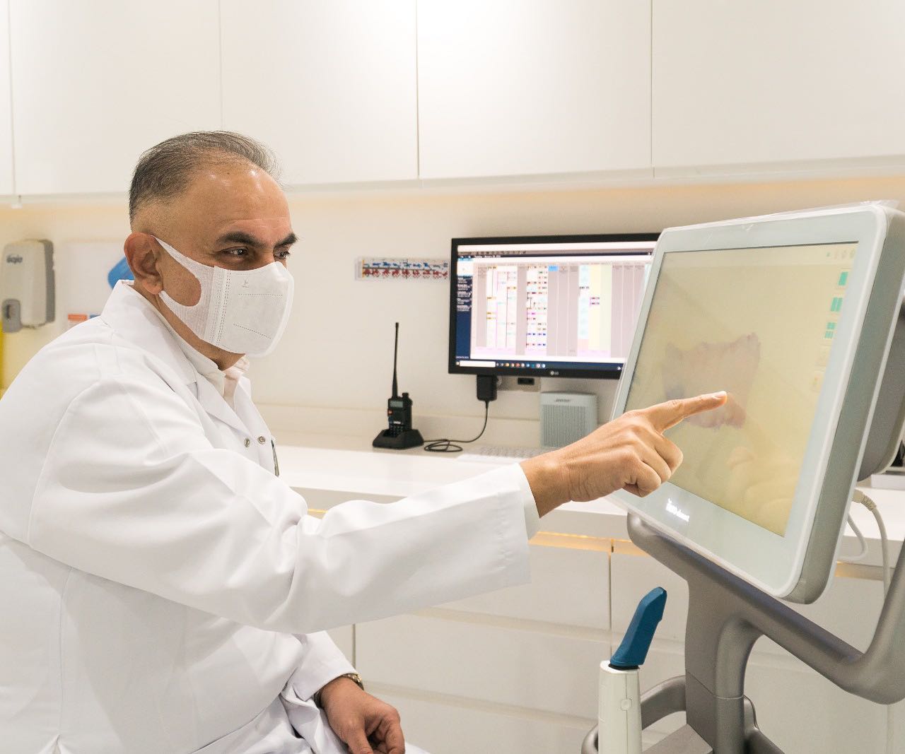A TMJ specialist discussing a personalized treatment plan with a patient
