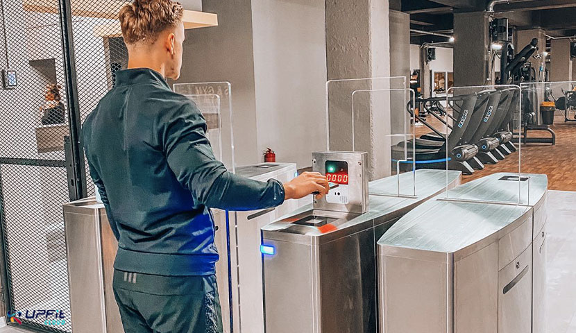 gym member scanning in