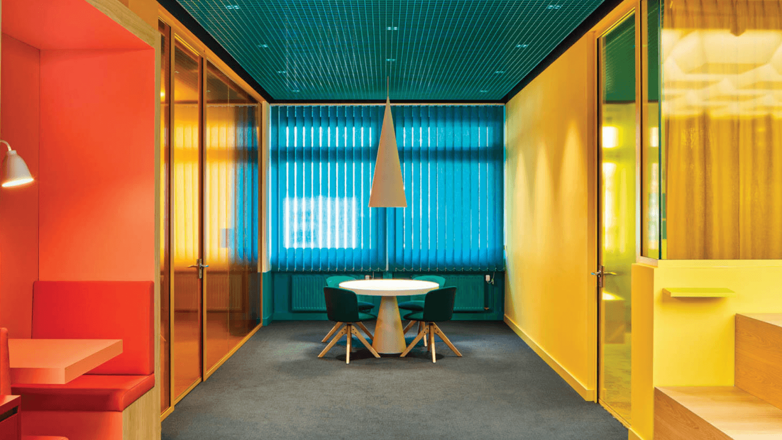 Colour-Blocked Statement Storage