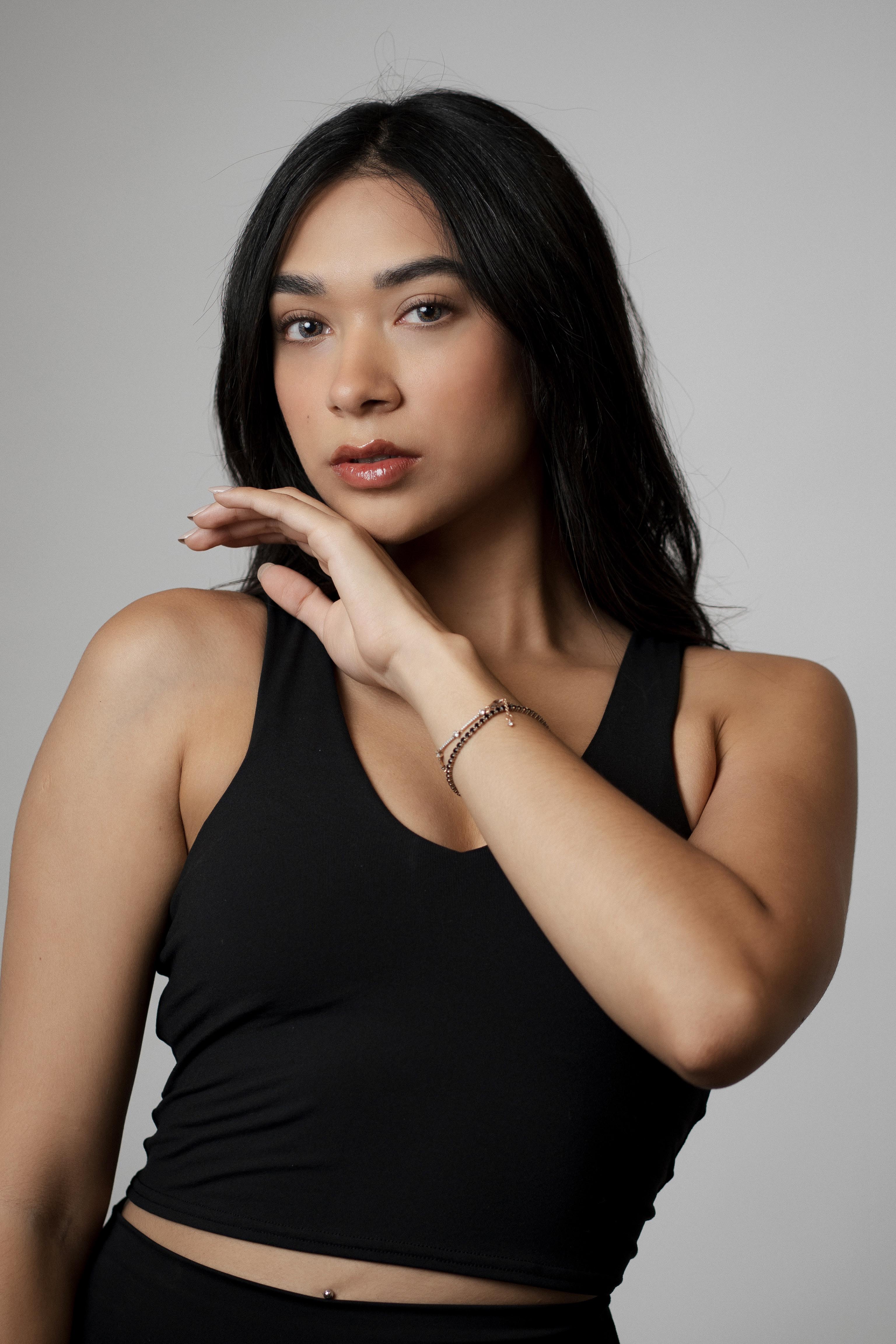 Marian Basulto — 6