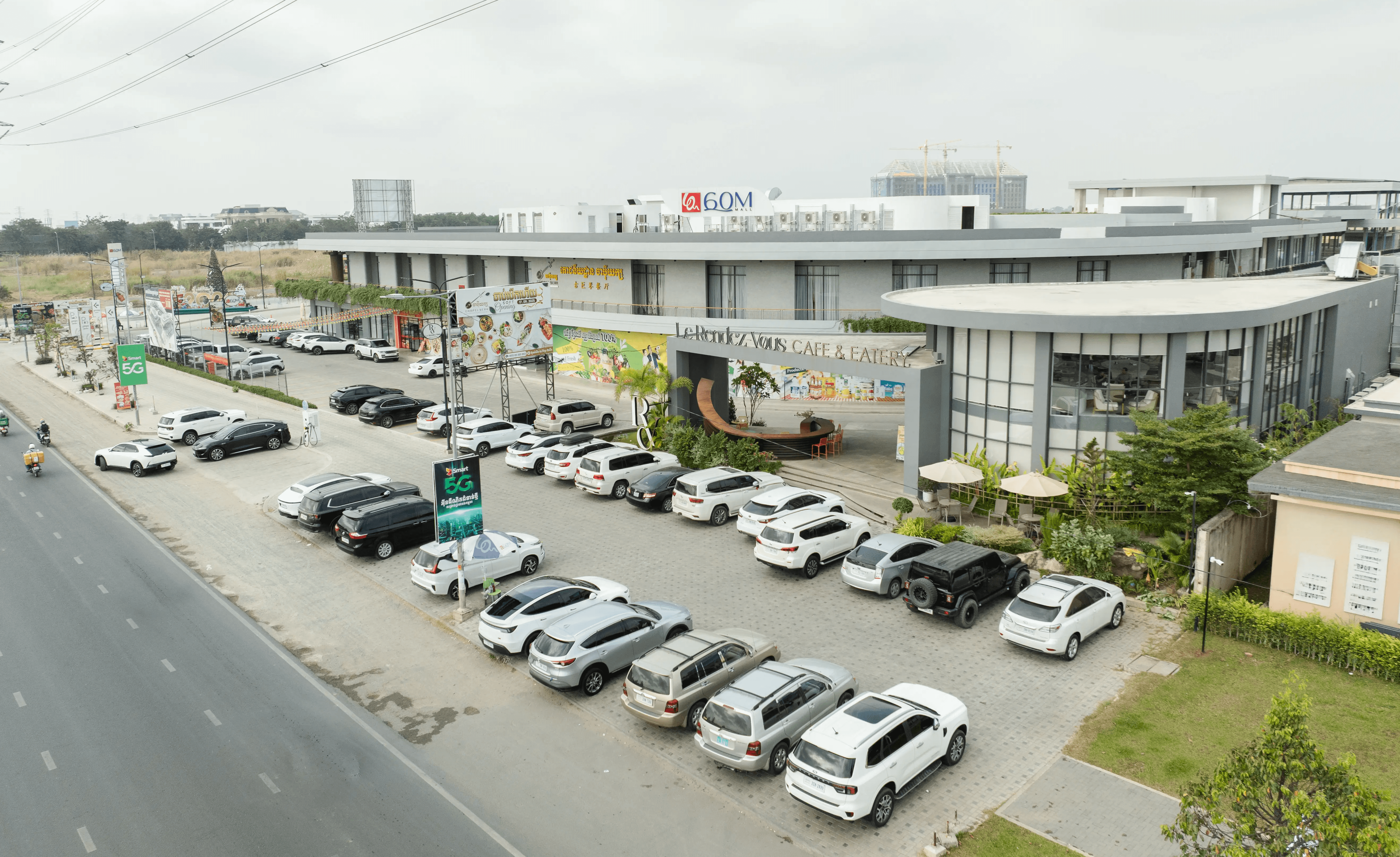 About-60M Mall-Image-02