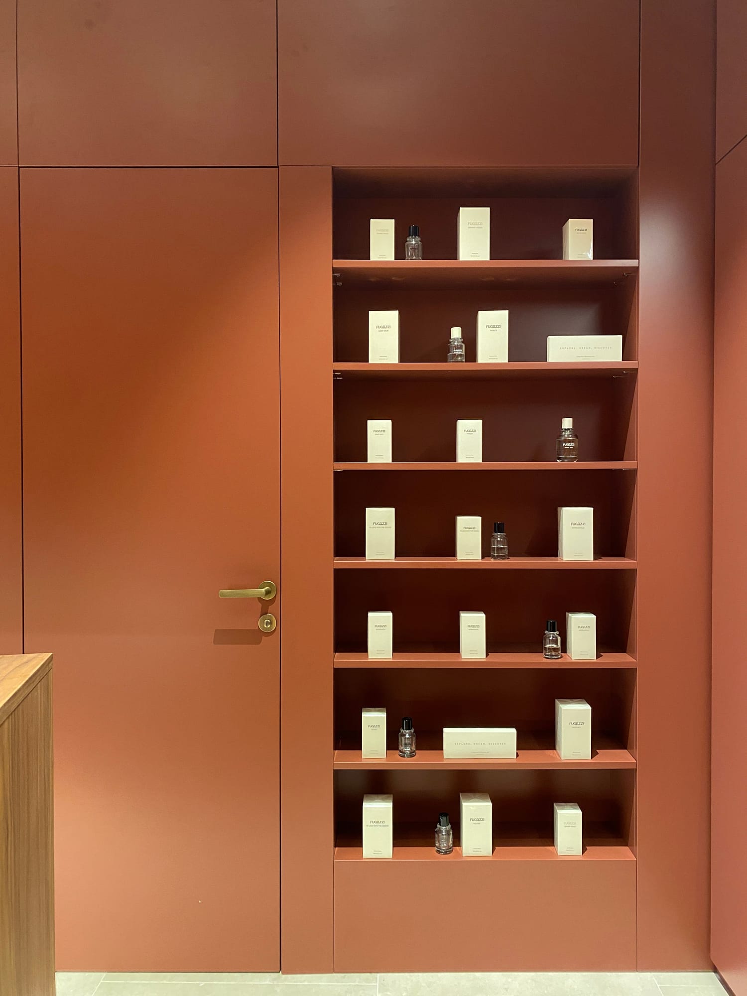 Terracotta wall with a built-in display niche