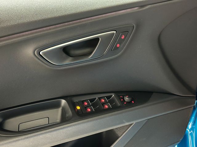 SEAT Leon 2015 BLUE Gebrauchtwagen - Galeriebild 11