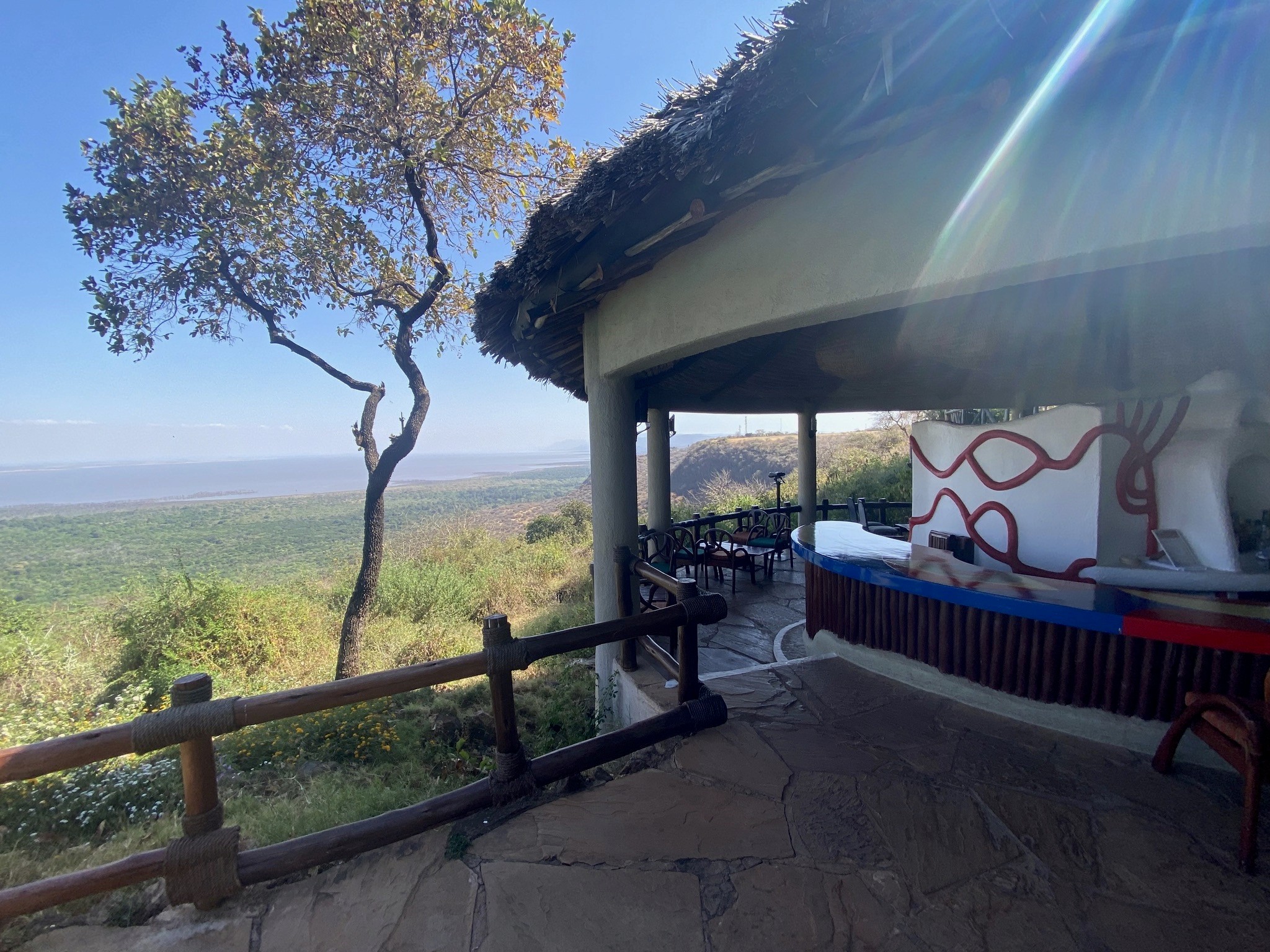 Hotel with a view of Lake Manyara - Kembe Safari.