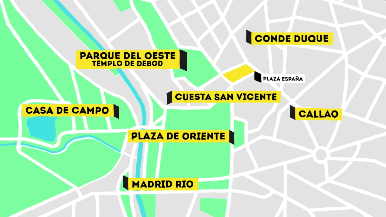 Entrepreneurs engaging in a lively discussion during a Bizz Buzz networking event.