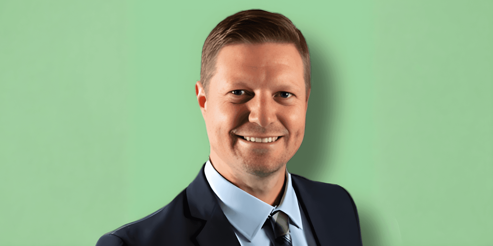 Jeff Stock, founder of Stock Alternatives, showcasing a personalized approach to private equity investments.