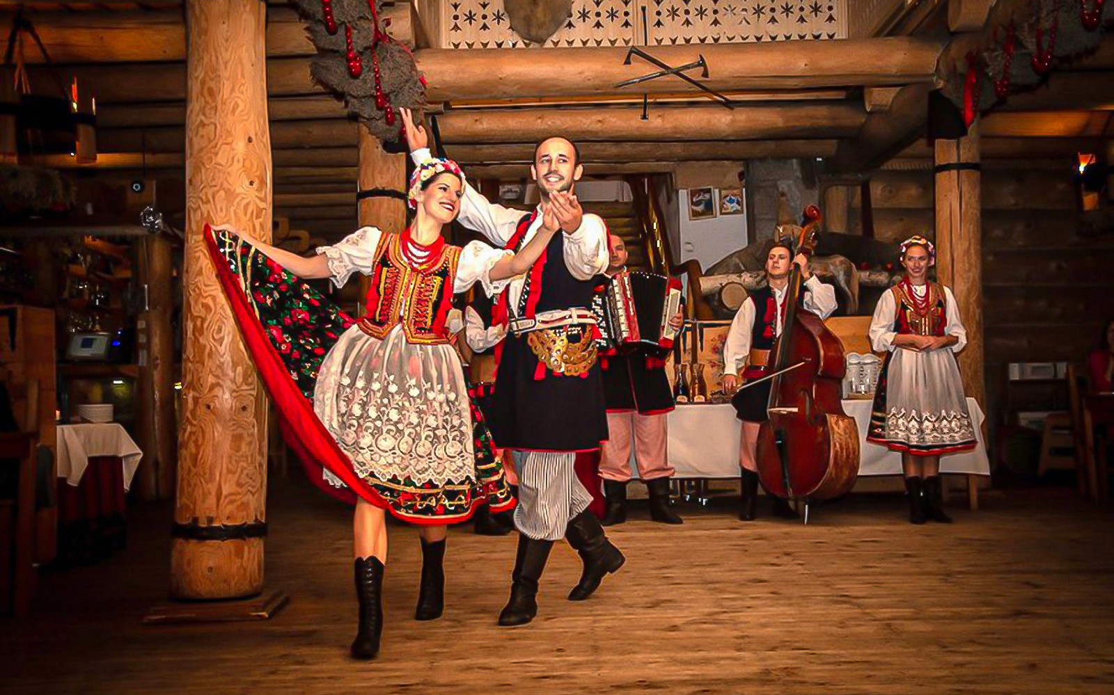 克拉科夫波兰民俗表演及自助晚餐门票