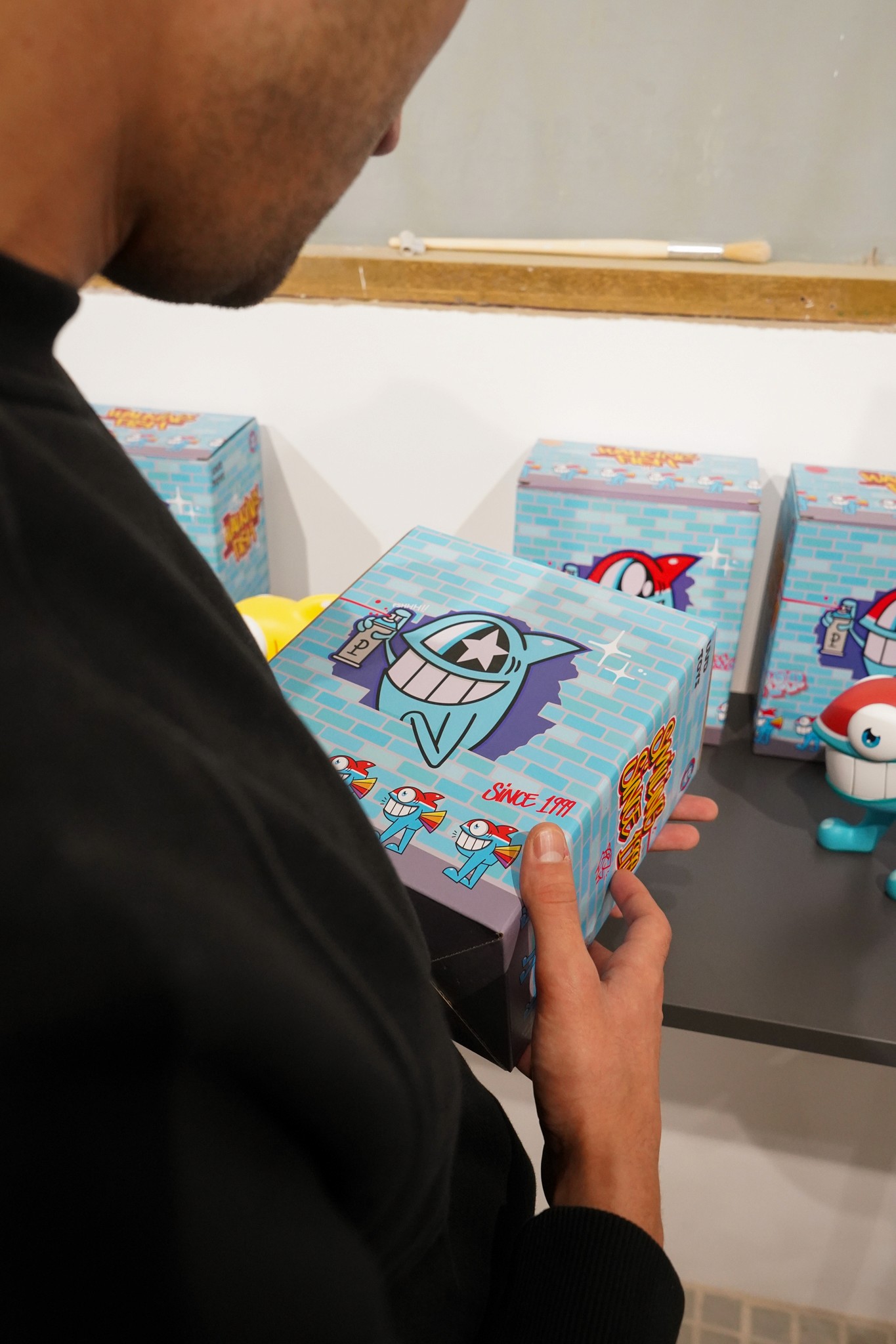art-toy-fish-box.jpg