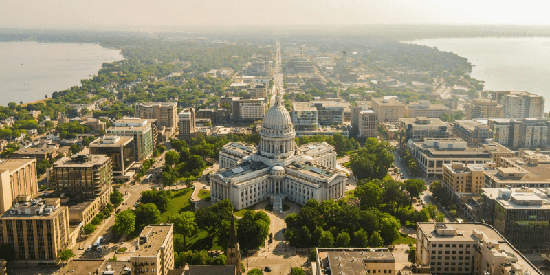 How to Become a Process Server in Wisconsin