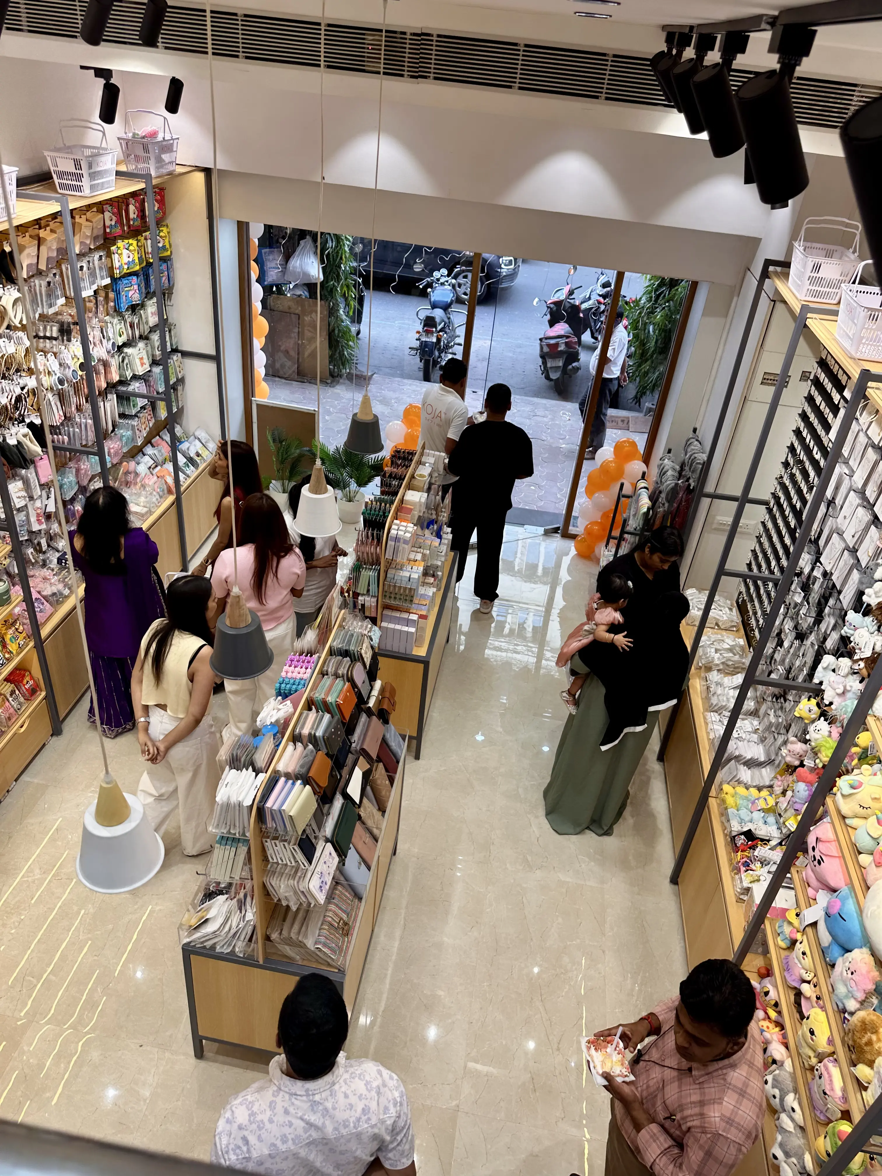 KOJA franchise advantages background showcasing store design