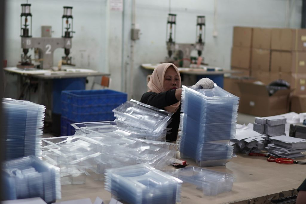 clamshell packaging custom