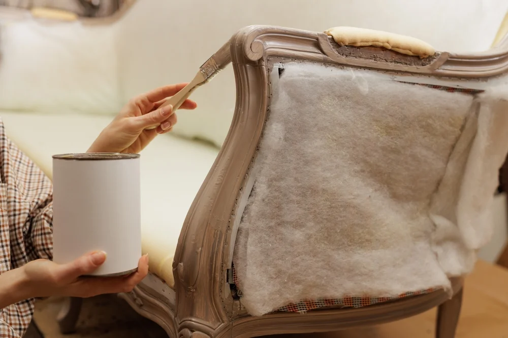 Möbellackierung & Schreinerlackierungen  Küchen, Möbel, Einbauschränke neu lackiert