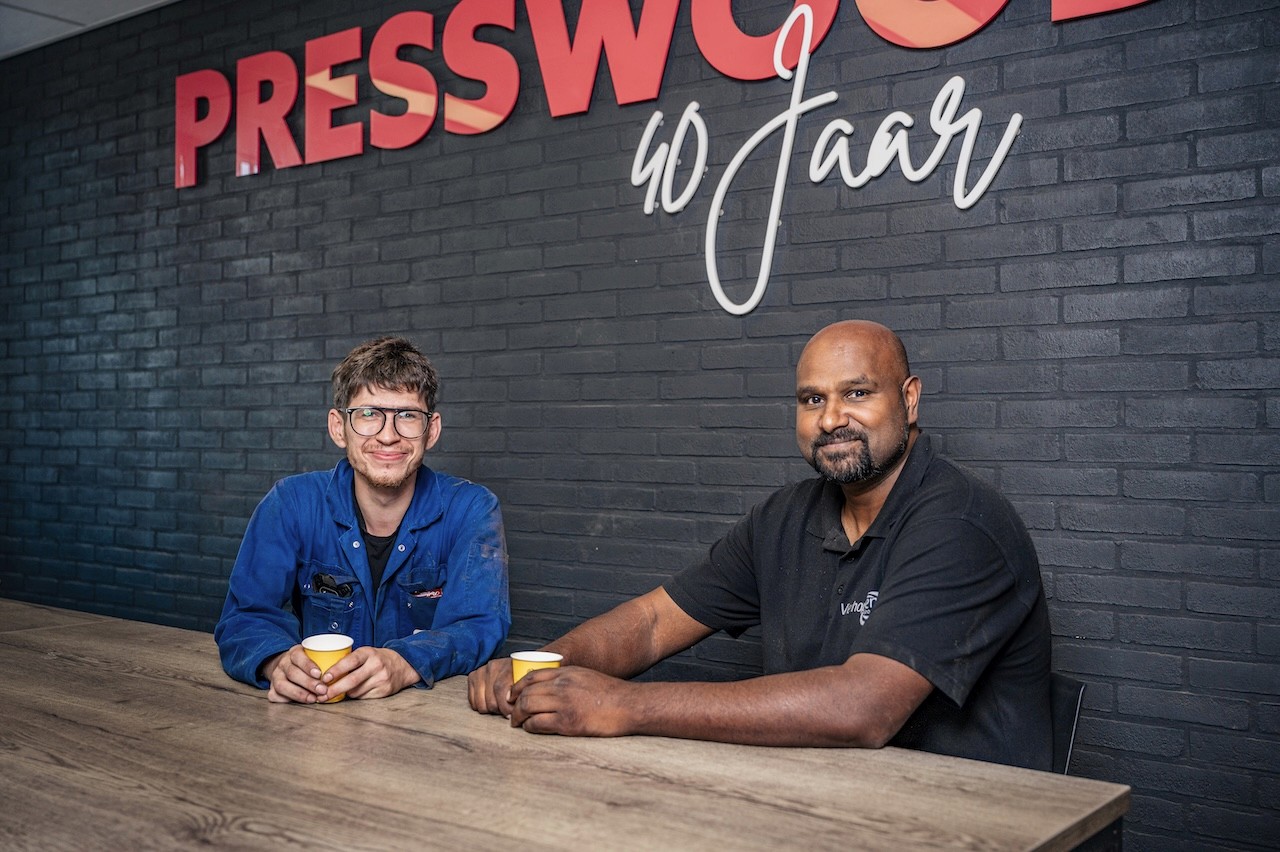 Flexibele krachten Vierhouten Groep - Presswood 