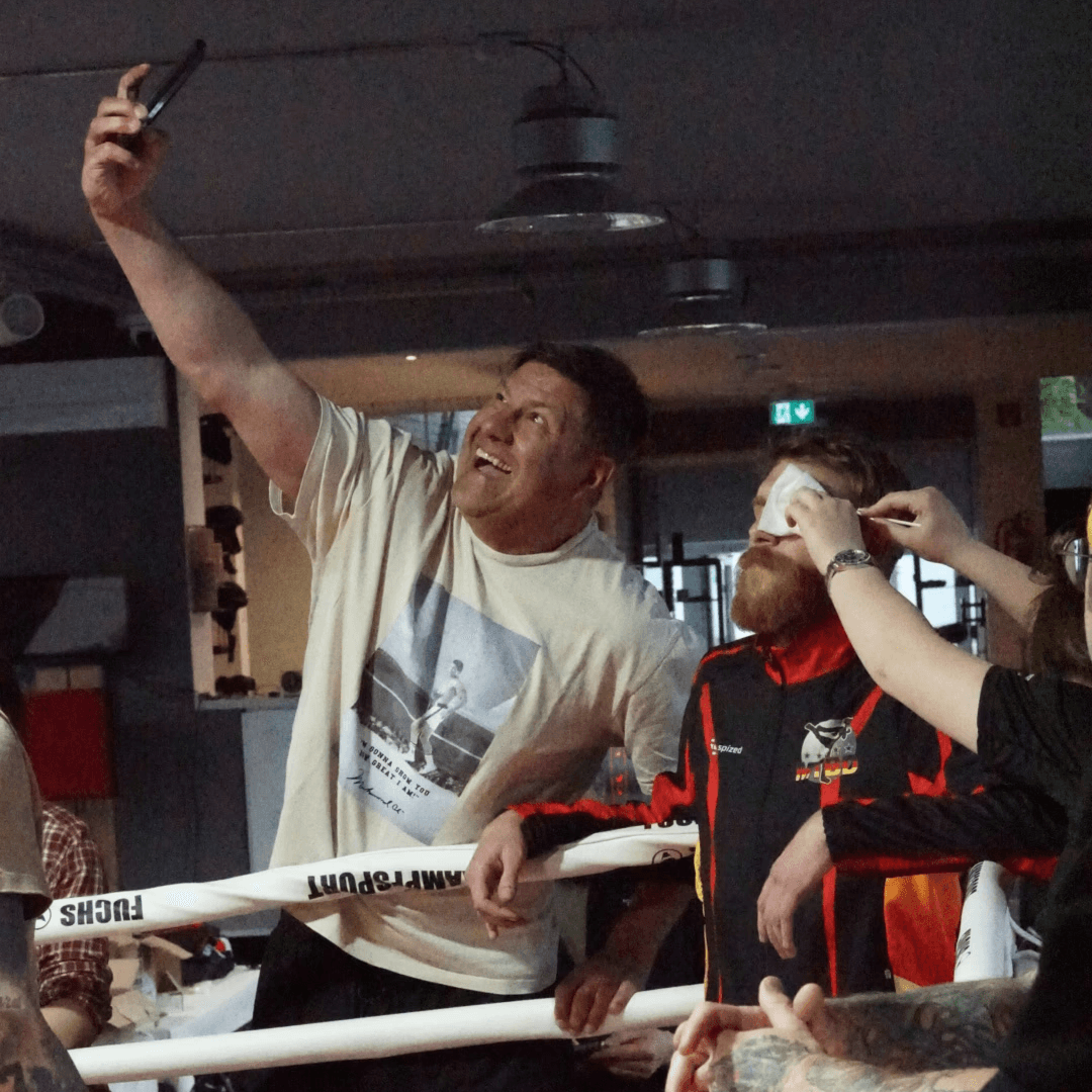 Personen beim Wettkampftraining - Cutman Seminar