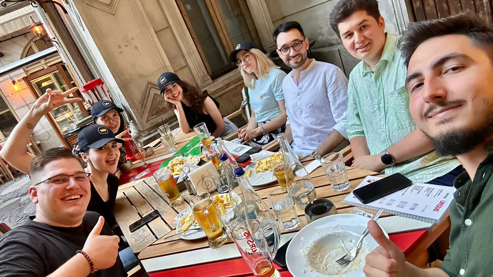 Moment dintr-un eveniment offline al comunității LDD PRO