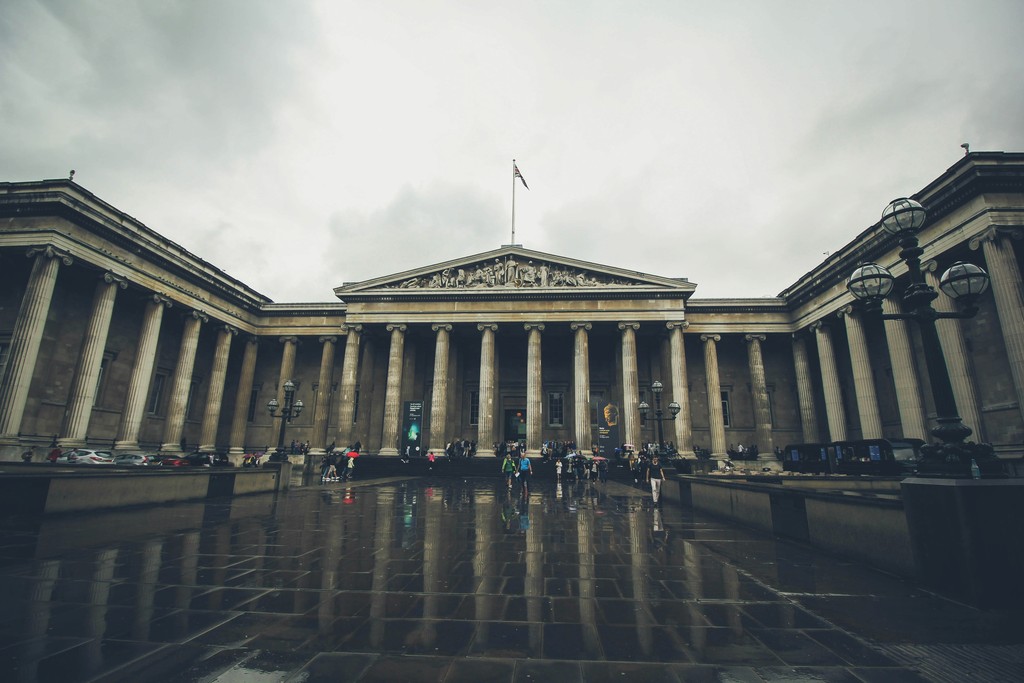 brown concrete building