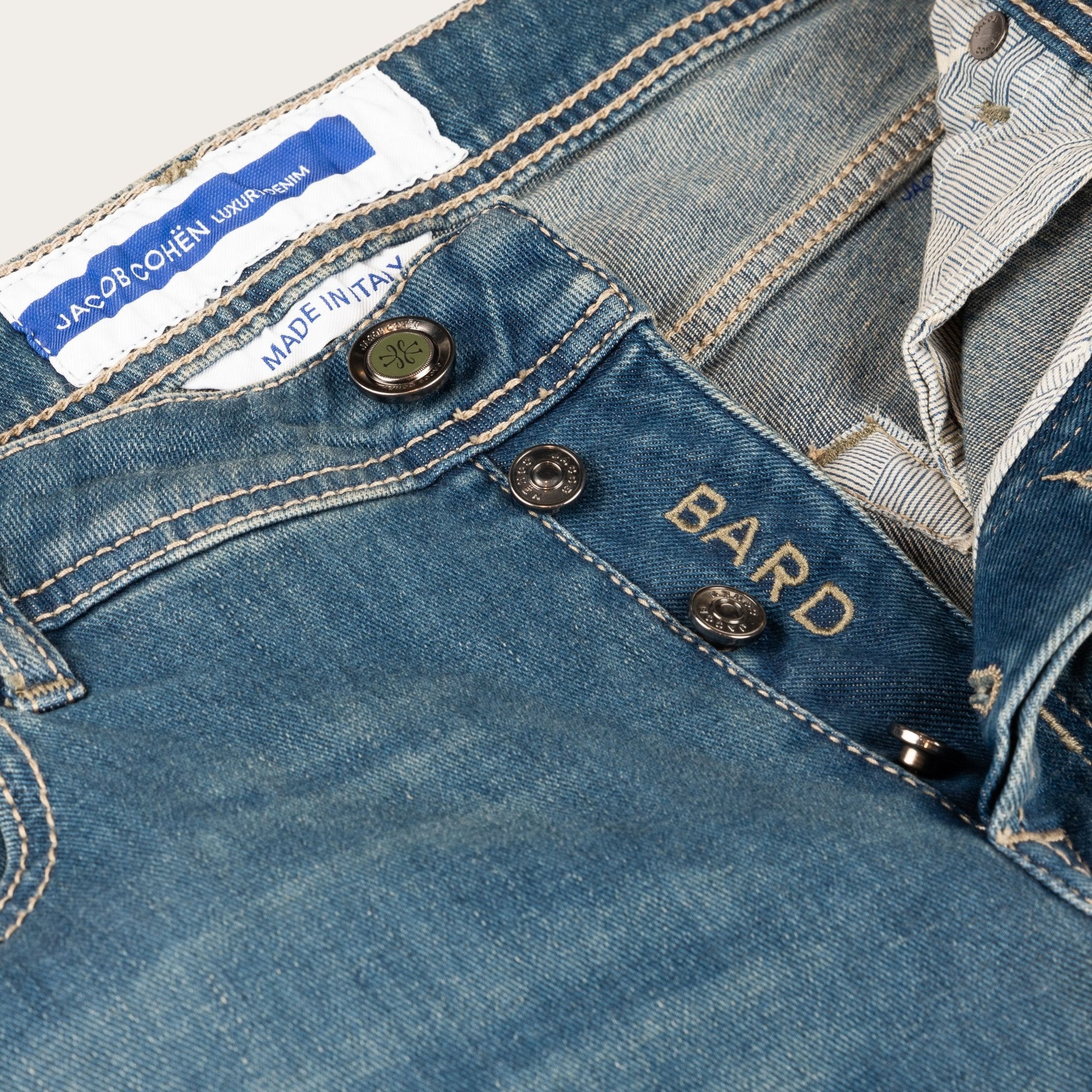 Bard Regular Jeans in Light Blue Rinse Wash - Mandelli UK