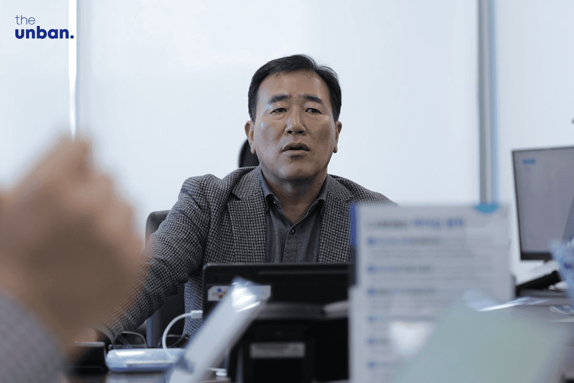 더운반 최갑주 그룹장 인터뷰 현장 사진입니다.