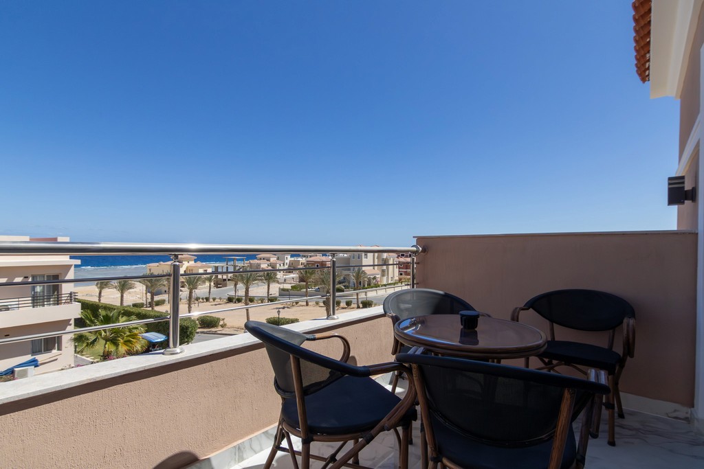houses surrounded with plants