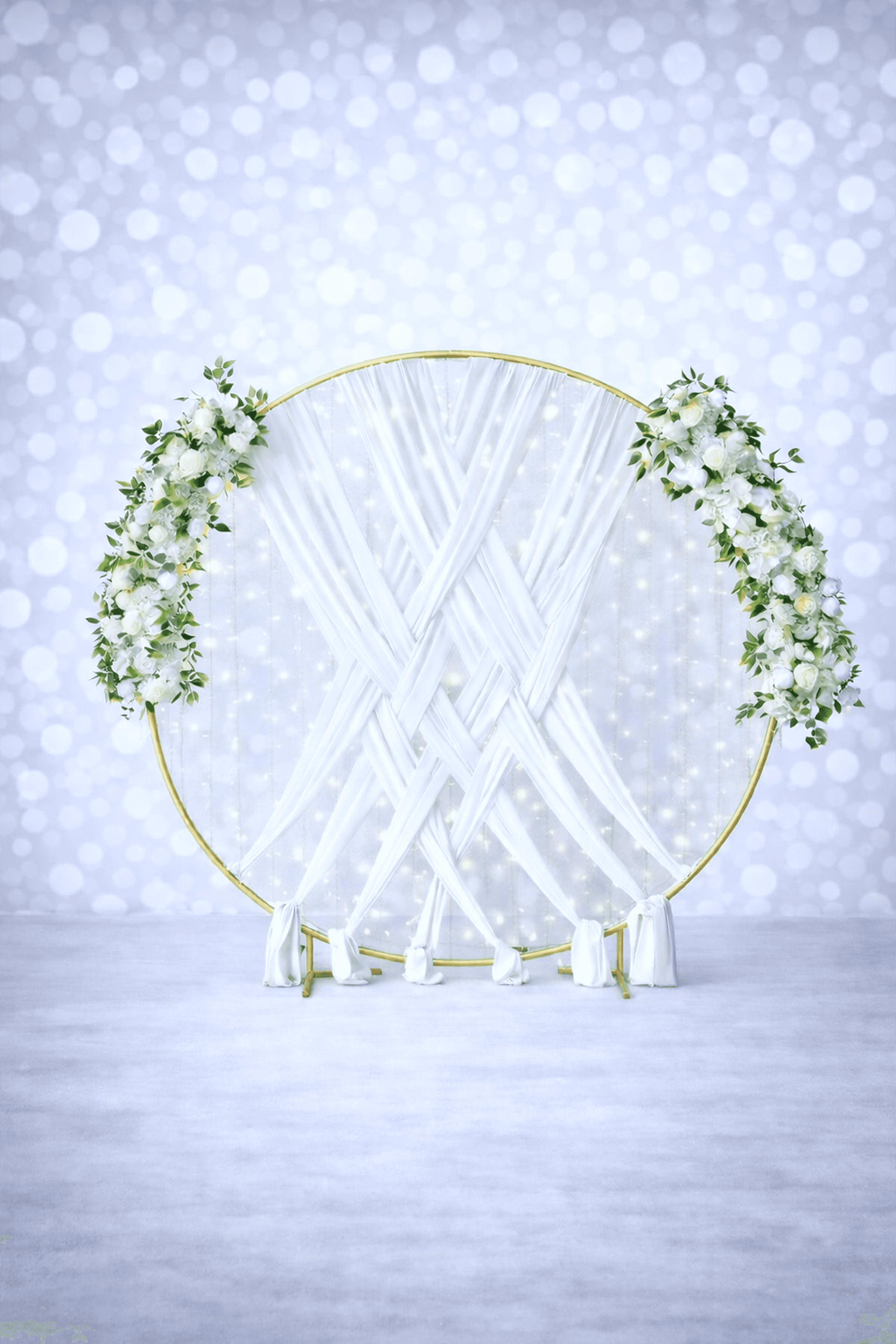 Arche ronde décorée voilage blanc et fleurs pour fond photo photobooth