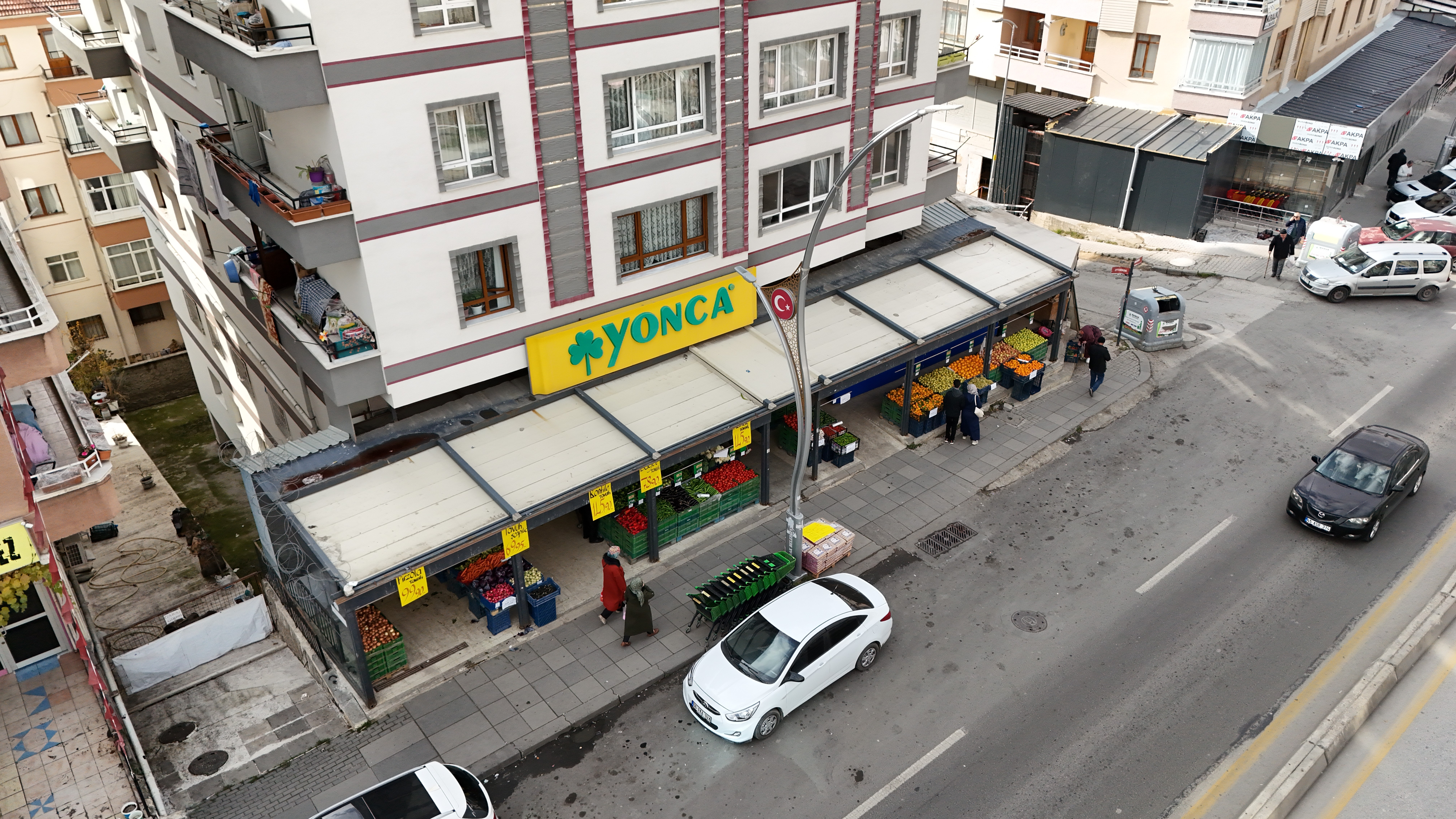 Kompakt ve düzenli yapısıyla Mamak Şubesi, hızlı ve pratik bir alışveriş deneyimi sunar.