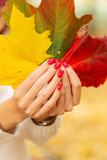 Die besten Nagelfarben für jede Saison: Stylisten-Tipps