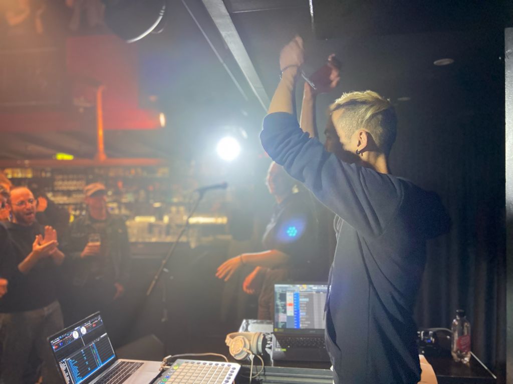 Kadeus en concert à l'Albani Club à Winterthur pour le Musikfestwochen